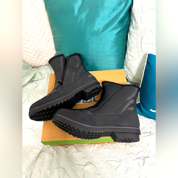 JBU, Women Snowbound Zip Cold Weather Boots, Black Size 10M Round Toe 1-13”heel - Picture 9 of 13